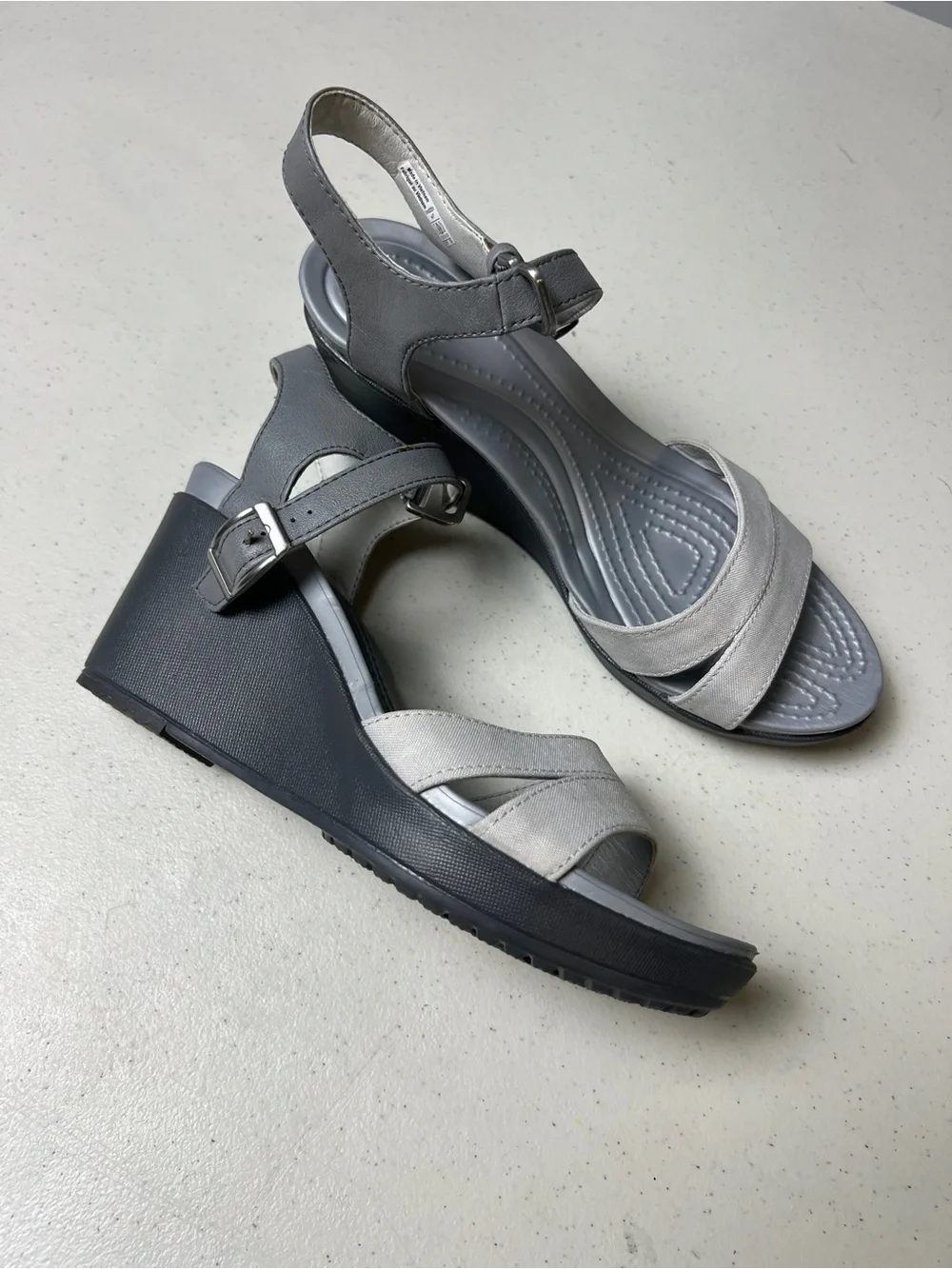 crocs Gray Grey leigh wedge heel canvas Adjustable strap slip on sz w7